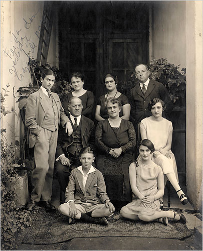 Frida family photos 1924